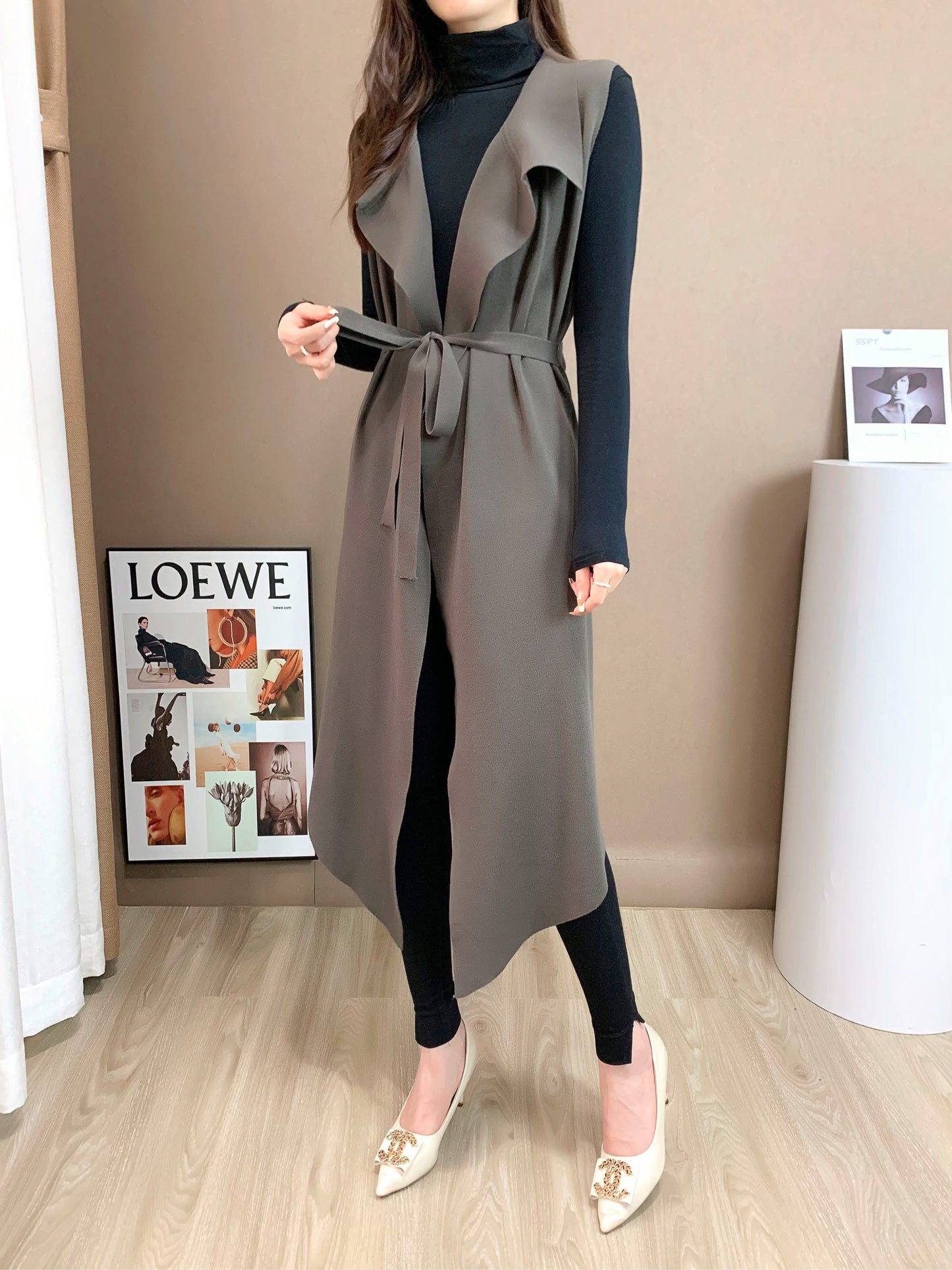 Classic Sleeveless Trench Jacket (L-19898A)