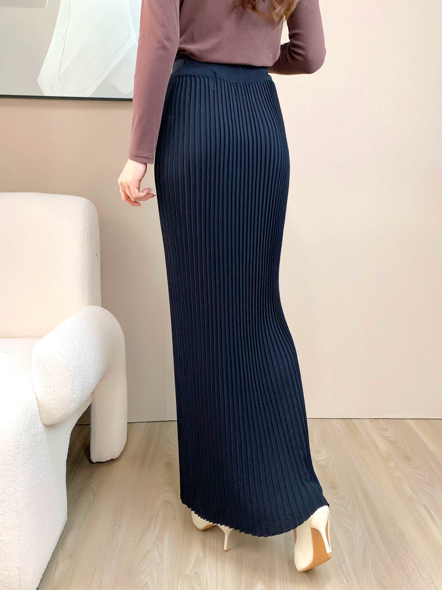 Pleated Maxi Skirt (L-220909)