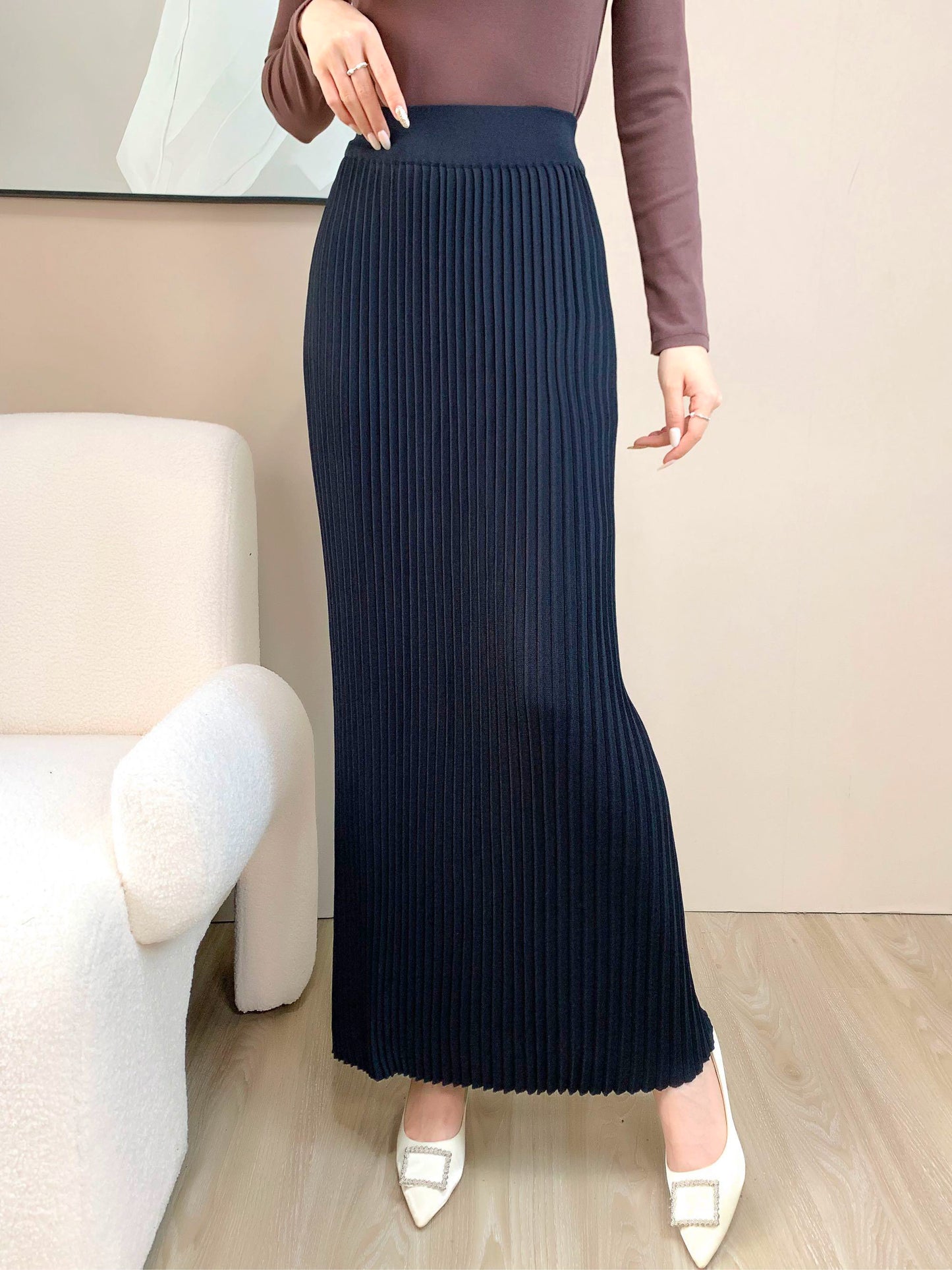 Pleated Maxi Skirt (L-220909)